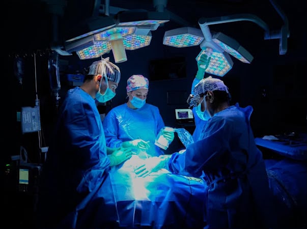 نجاح طبي نادر.. مستشفى قوى الأمن بالرياض ينقذ خديجًا من قيلة دماغية معقدة