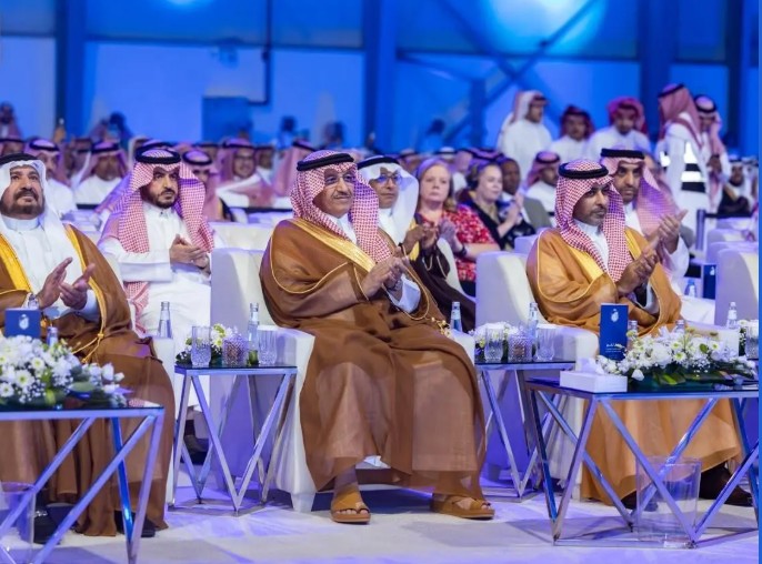 بينهم أول دفعة نسائية في هندسة الطائرات بالمملكة.. 1611 خريجا في «علوم الطيران العالمية»