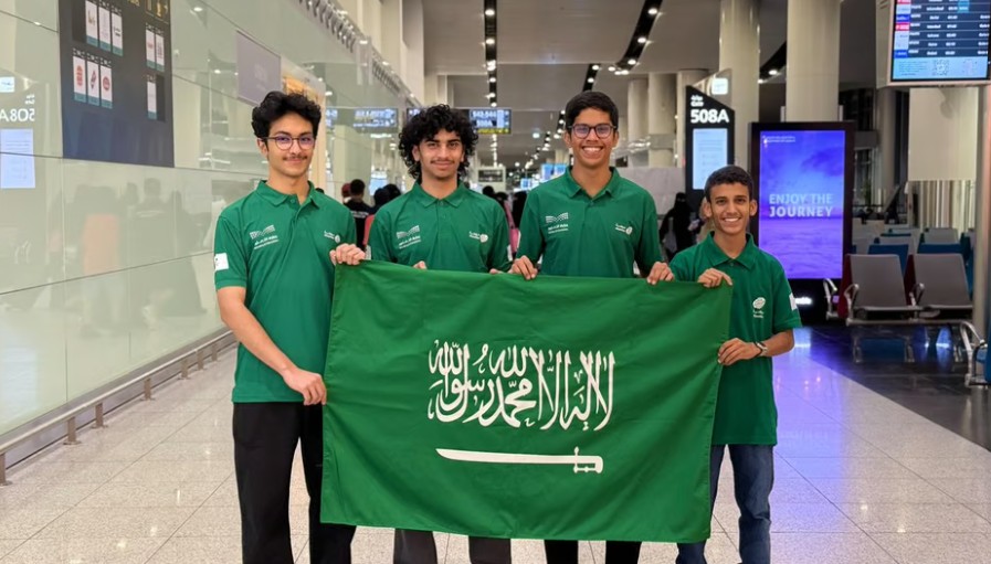 إنجاز سعودي جديد.. 4 جوائز في أولمبياد الأحياء الدولي بليتوانيا