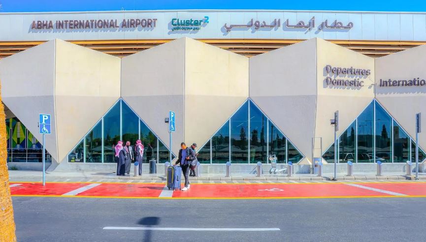 مطار أبها الدولي يحقق أعلى رقم قياسي في عدد الرحلات خلال اليوم الواحد