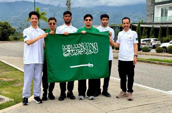 بـ5 طلاب موهوبين.. السعودية تنافس عالميًا في أولمبياد الفيزياء 2026 بكولومبيا