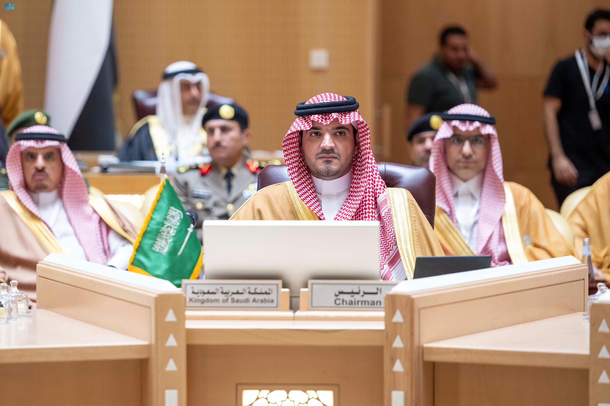 سمو الأمير عبدالعزيز بن سعود