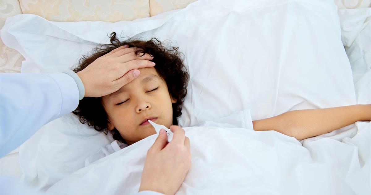 طفل مصاب بالإنفلونزا