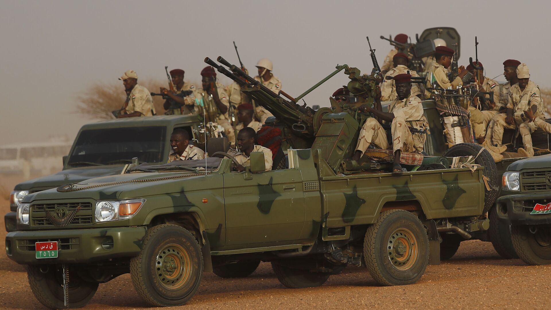 عناصر من قوات الدعم السريع في السودان