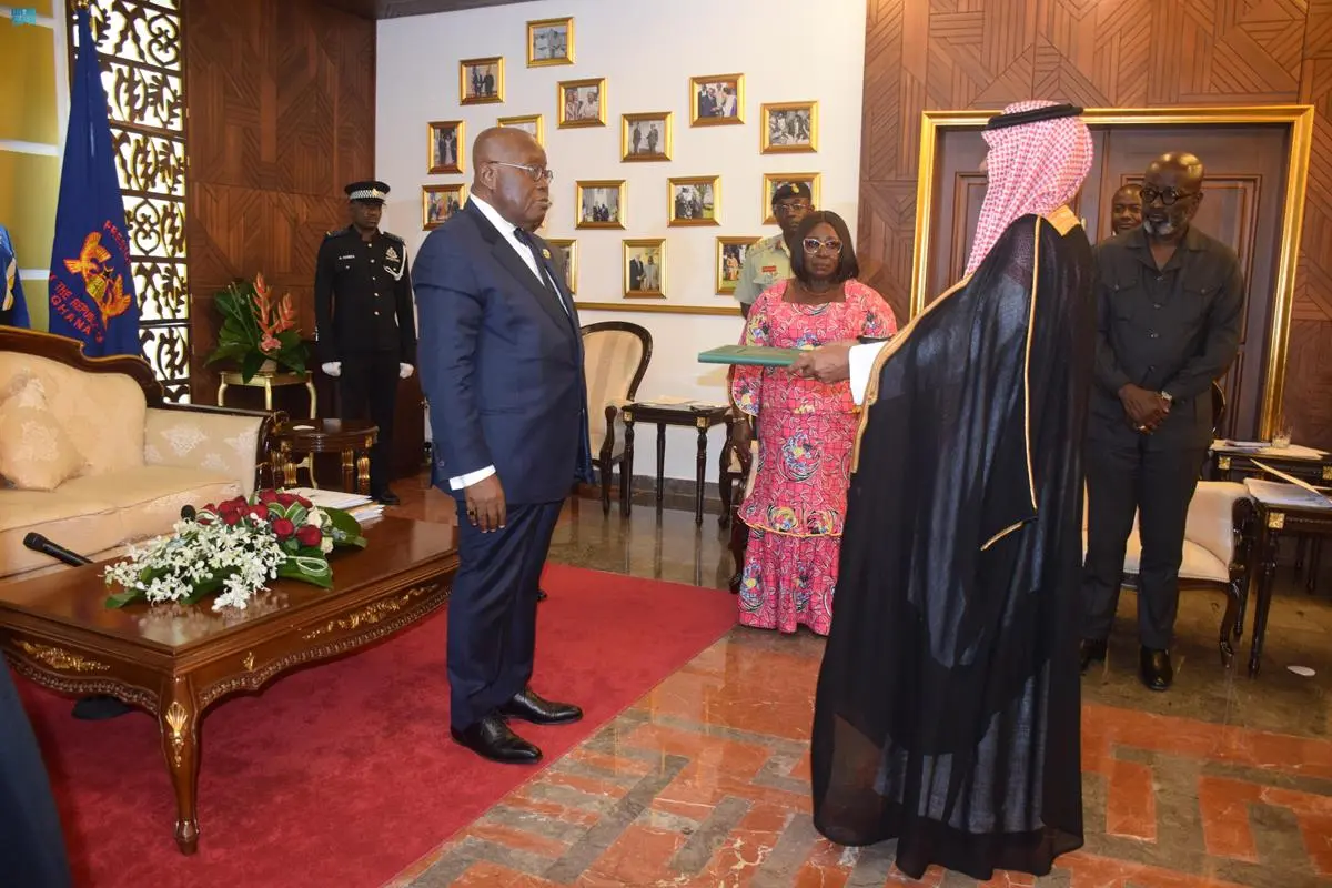 رئيس غانا يستقبل سفير خادم الحرمين الشريفين بالقصر الرئاسي