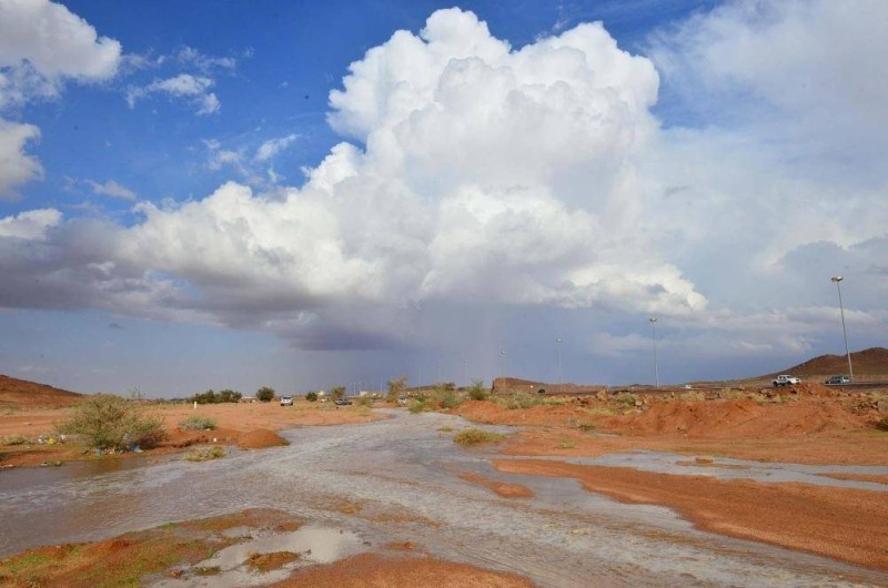 سحب ممطرة على أجزاء من المملكة