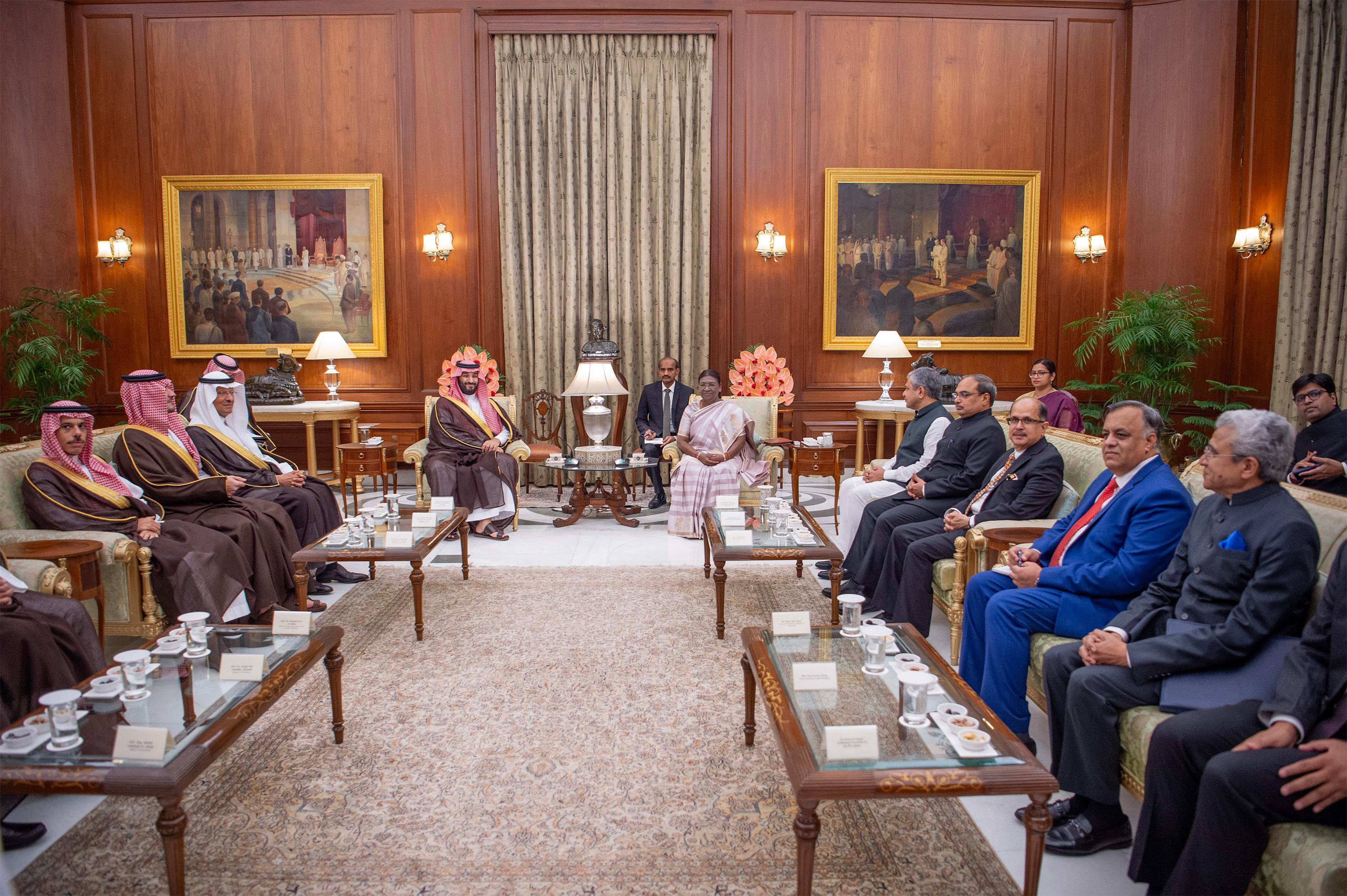 لقاء ولي العهد ورئيسة الهند