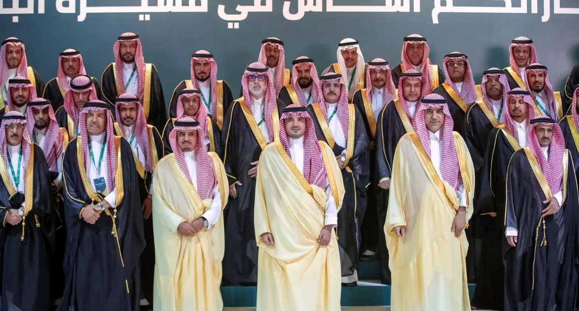 لقاء الأمير عبدالعزيز بن سعود بمتقاعدي وزارة الداخلية