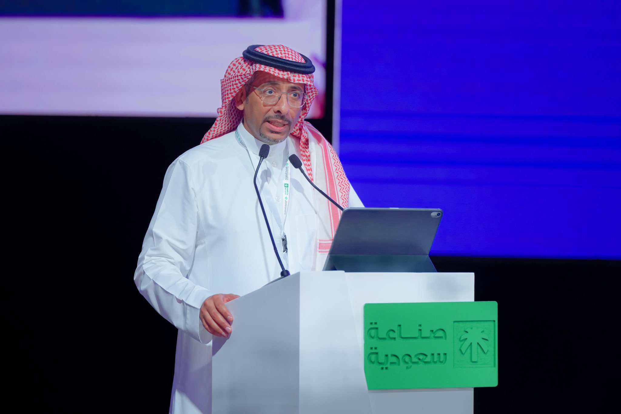 وزير الصناعة يدشن معرض صنع في السعودية