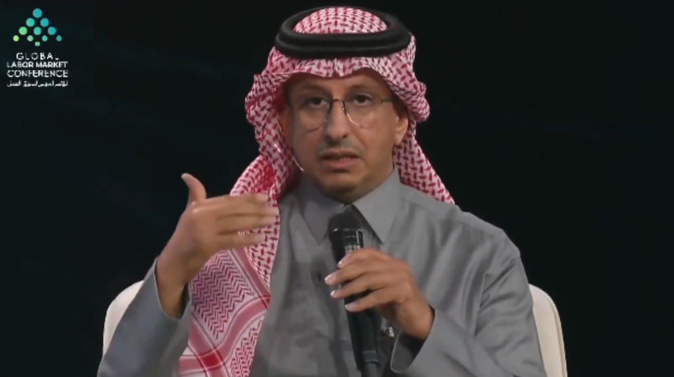 وزير السياحة أحمد الخطيب